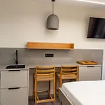 Motus Disruptive Apartahotel