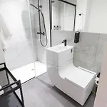 Motus Disruptive Apartahotel